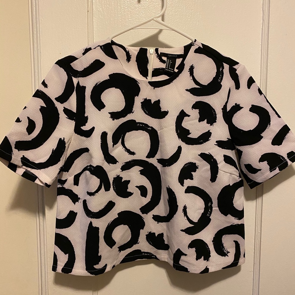 Black & White Forever 21 Top
